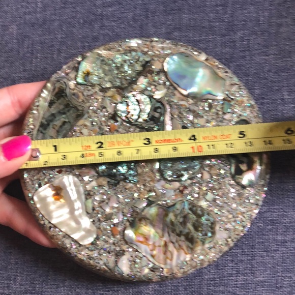 2 Abalone Shell Trivets - Picture 7 of 11